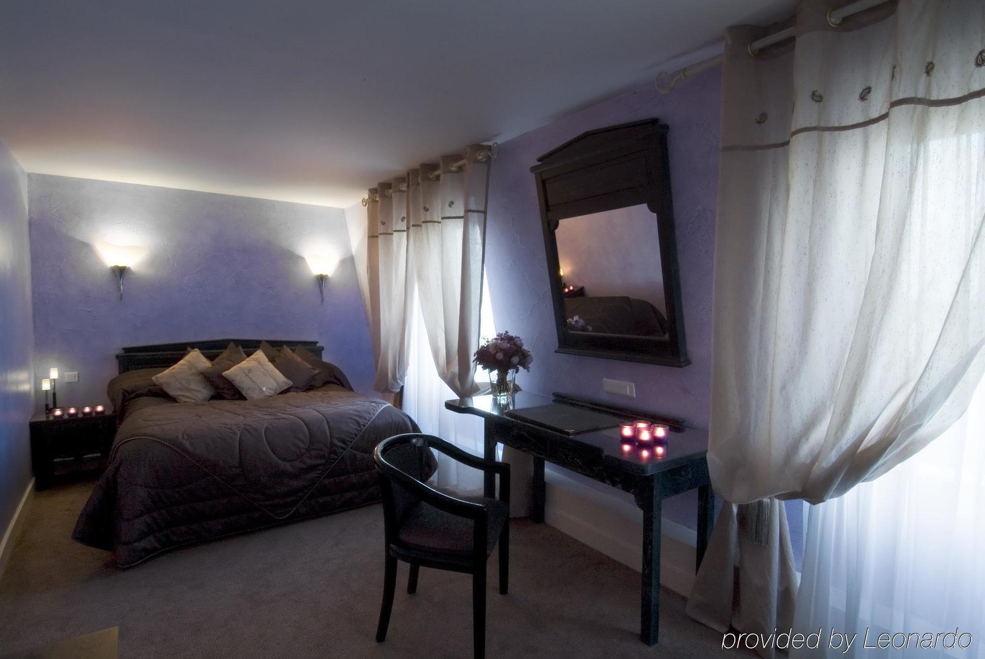 Hotel Restaurant Napoleon Fontainebleau Room photo
