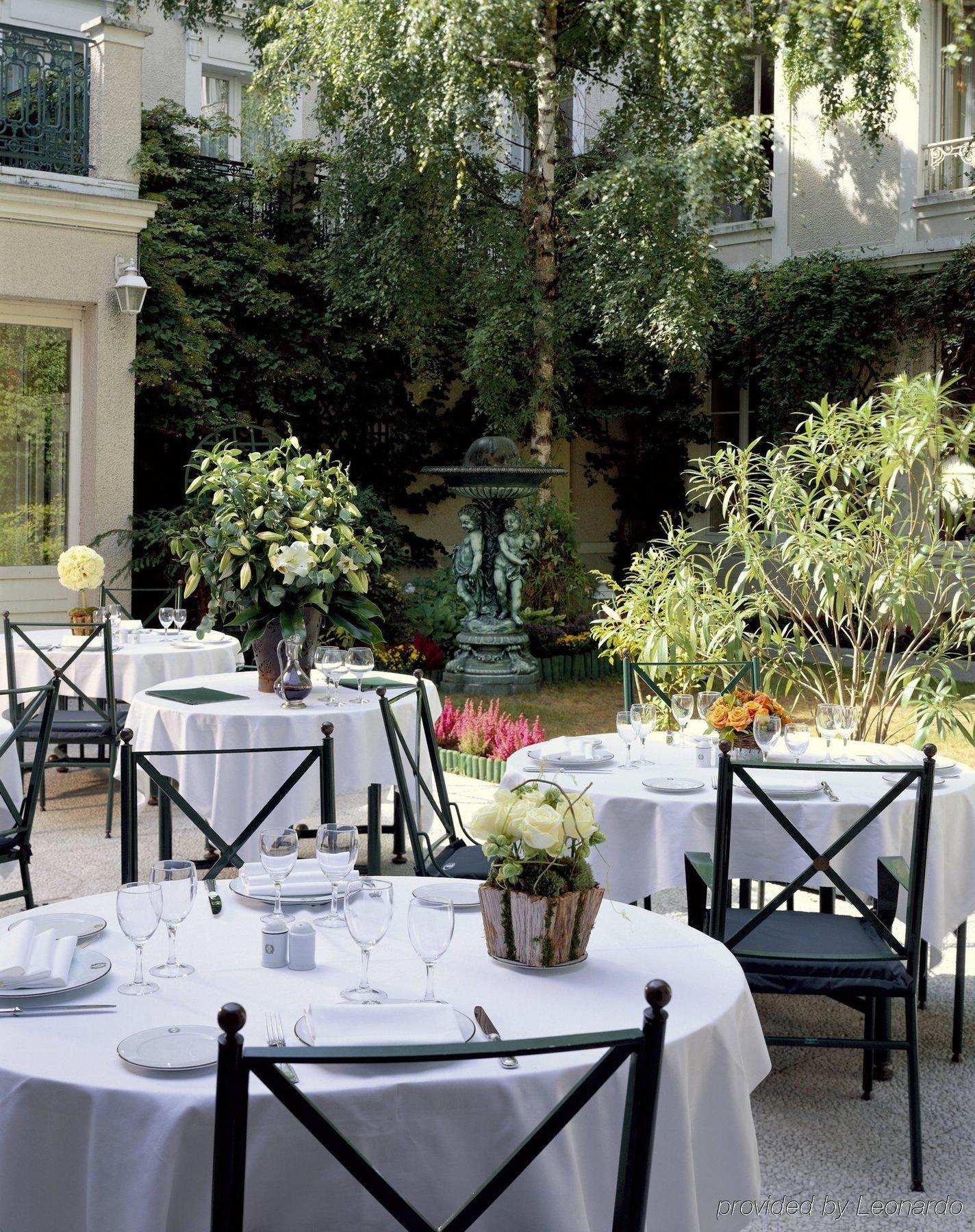 Hotel Restaurant Napoleon Fontainebleau Restaurant photo