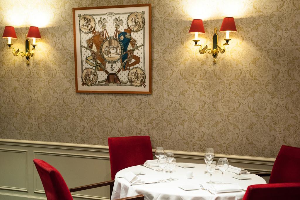Hotel Restaurant Napoleon Fontainebleau Exterior photo
