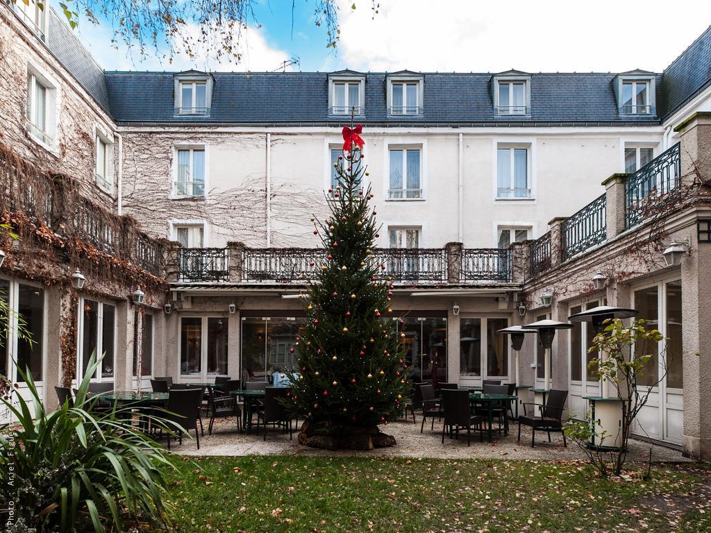 Hotel Restaurant Napoleon Fontainebleau Exterior photo